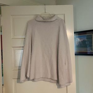 MERSEA Crème Cashmere Poncho One Size